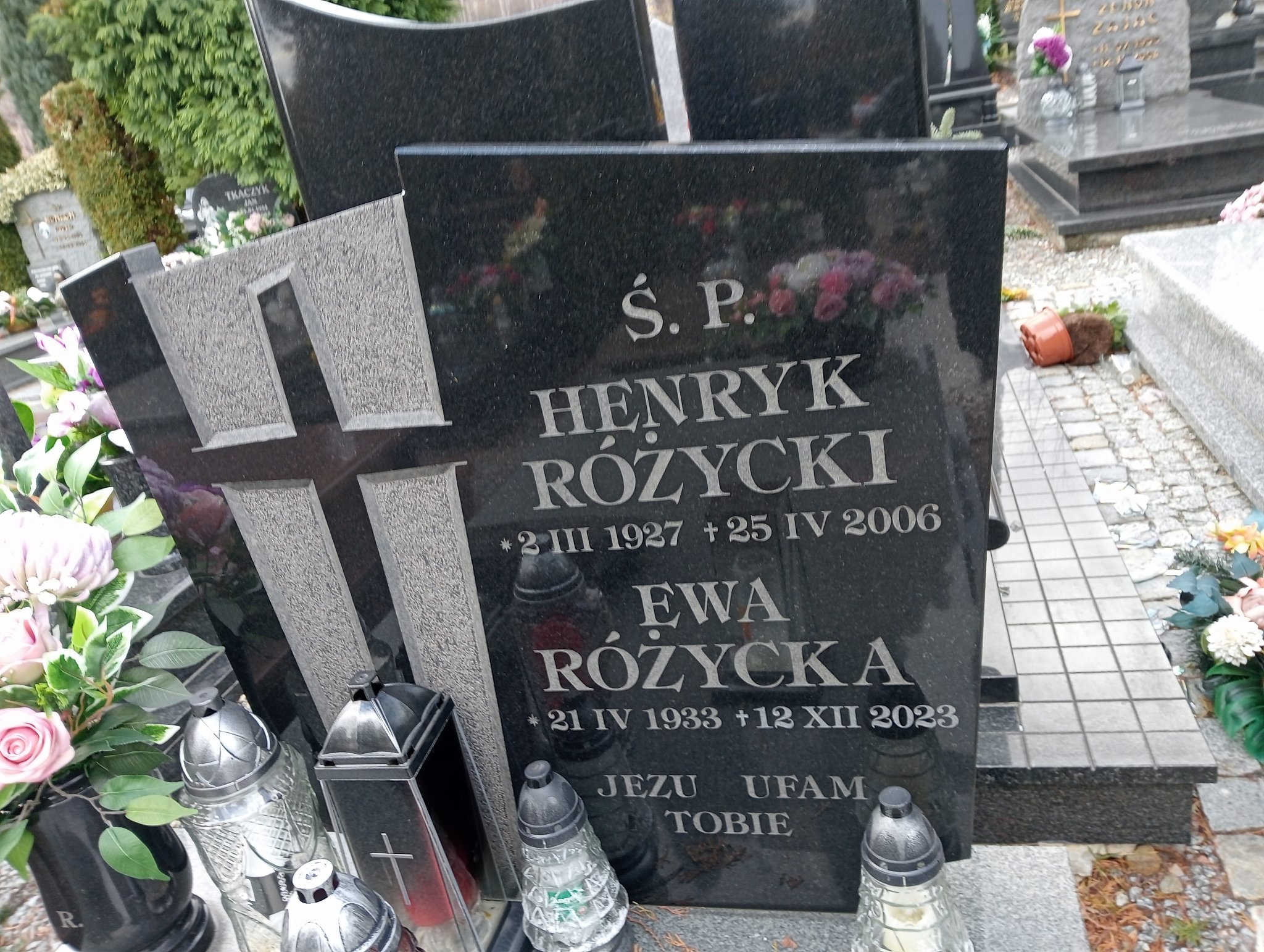 Ewa Różycka 1933 Bielawa - Grobonet - Wyszukiwarka osób pochowanych