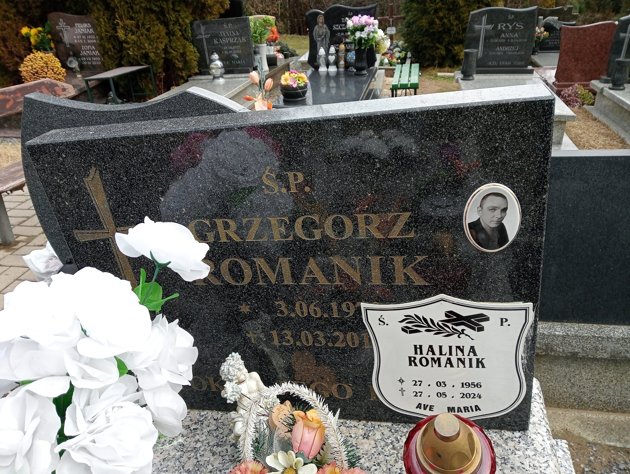 Grzegorz Romanik 1979 Bielawa - Grobonet - Wyszukiwarka osób pochowanych