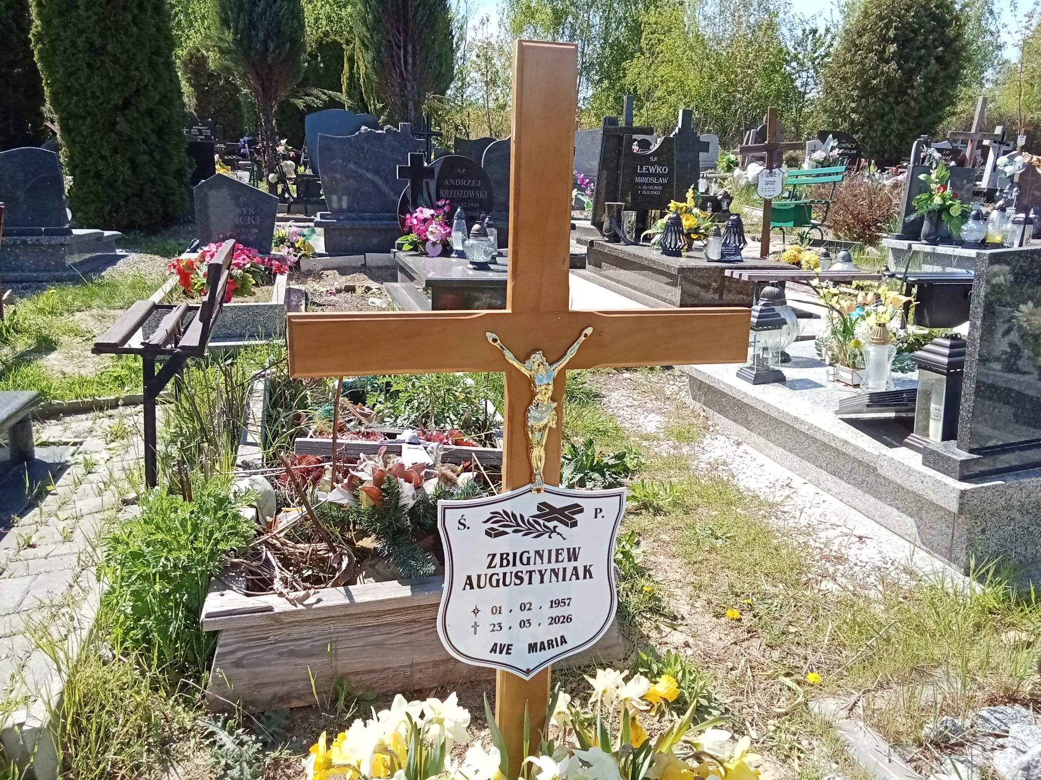 Zbigniew Augustyniak 1957 Bielawa - Grobonet - Wyszukiwarka osób pochowanych