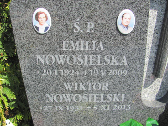 Emilia Nowosielska 1924 Bielawa - Grobonet - Wyszukiwarka osób pochowanych