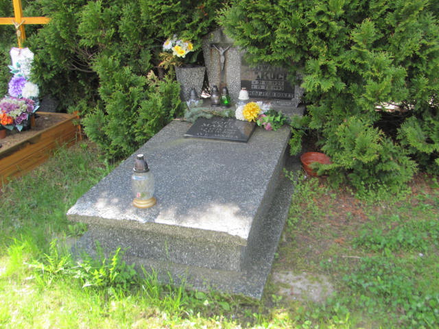 Grób EDWARD MAKUCH