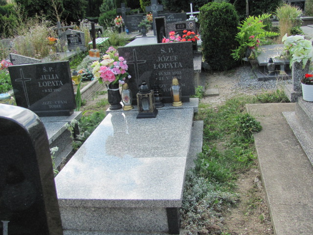 Grób JÓZEF ŁOPATA