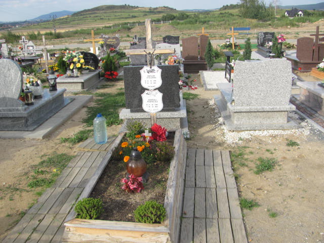 Grób Wacław Stolarek