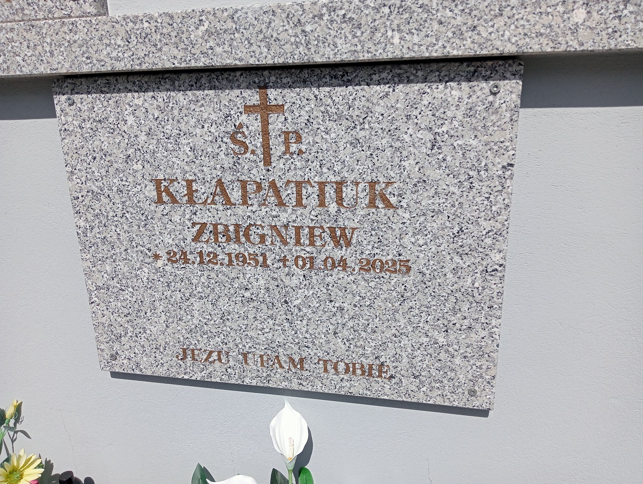 Zbigniew Kłapatiuk 1951 Bielawa - Grobonet - Wyszukiwarka osób pochowanych
